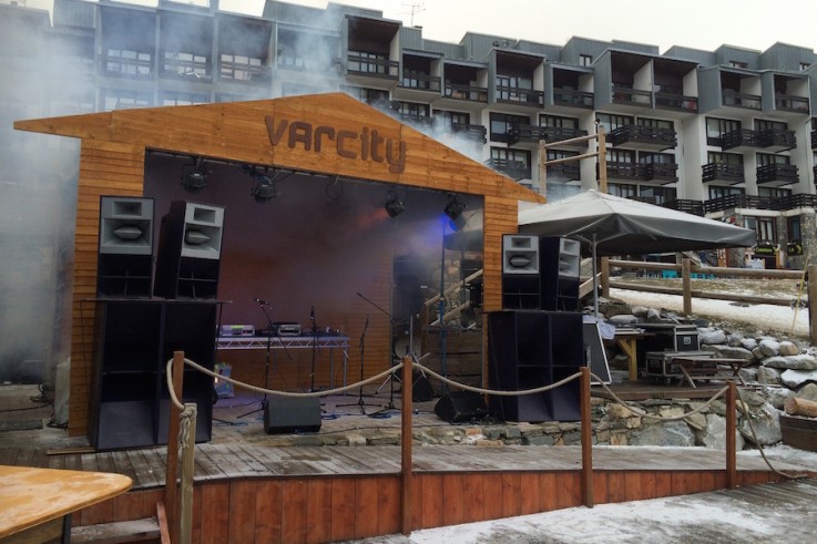 varcity outdoor event tignes production build